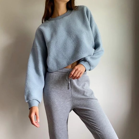 Aritzia Sunday Best Lupa Sweater - Picture 1 of 4